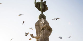 Recomiendan acciones para evitar mayor afectación de monumento a La Libertad