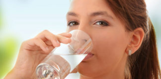 Conozca métodos para purificar el agua para beber