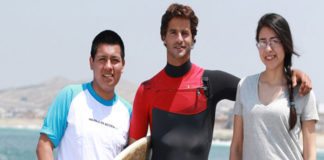 Peruanos crean tabla de Surf fabricada con fibra de ichu