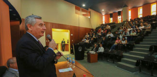 Economía y Negocios Internacionales de UPAO organizan ciclo de conferencias