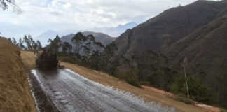 GRLL aplica pavimento económico a 63 km de dos carreteras en Gran Chimú