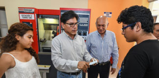 Futuros ingenieros industriales fabricaron piezas en el CIM UPAO