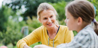 Niños nacidos de madres mayores puntúan más alto en pruebas de pensamiento