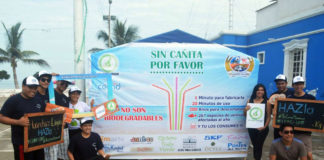 Estudiantes de Ingeniería Industrial de UNT realizan limpieza de playas en Huanchaco