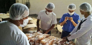 Marina de Guerra elabora panes Pachacútec que serán entregados a damnificados de La Libertad