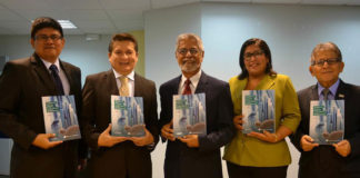 Docente de UCV presenta libro de Matemática Aplicada a las Ciencias Empresariales