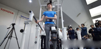 Crean piernas robóticas para ayudar en la rehabilitación a pacientes con parálisis