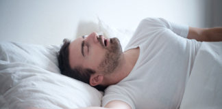 Disminución de la fase REM del sueño eleva el riesgo de Demencia
