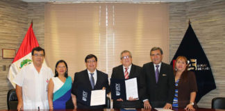 Representantes de UCV y del Hospital Regional firman importante convenio