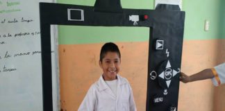 Colectivo social «Fotomanía» dicta clases de Fotografía en el centro poblado El Milagro