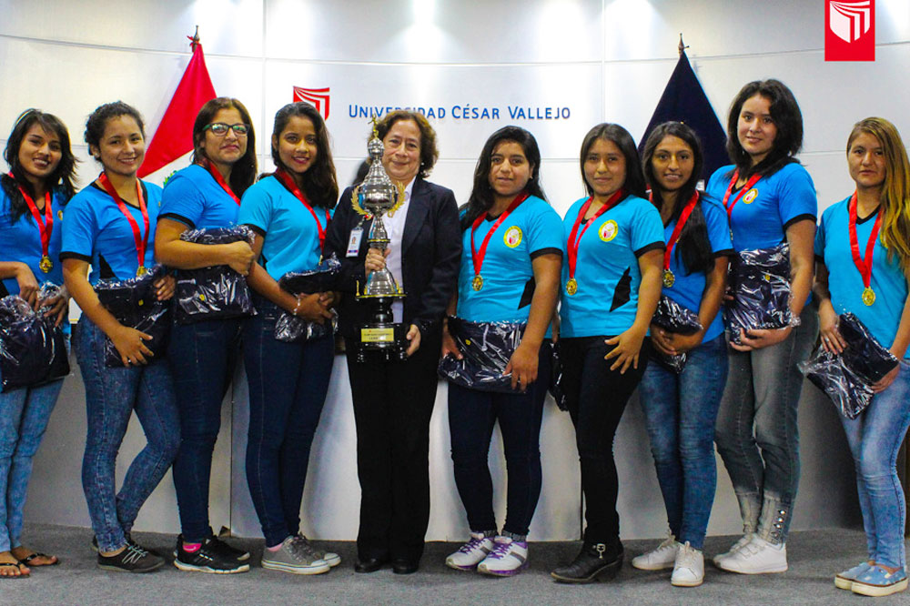 ucv-premia-los-ganadores-de-olimpiadas-cachimbo-2017