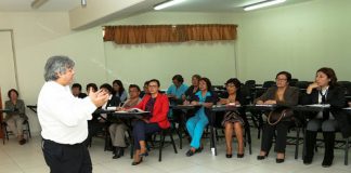 Enfermería de UPAO desarrolla taller sobre nuevos enfoques pedagógicos