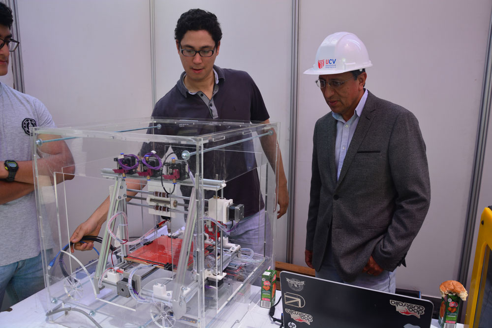 estudiantes-de-ucv-presentan-innovadores-proyectos-en-feria-tecnologica-expotec-2017