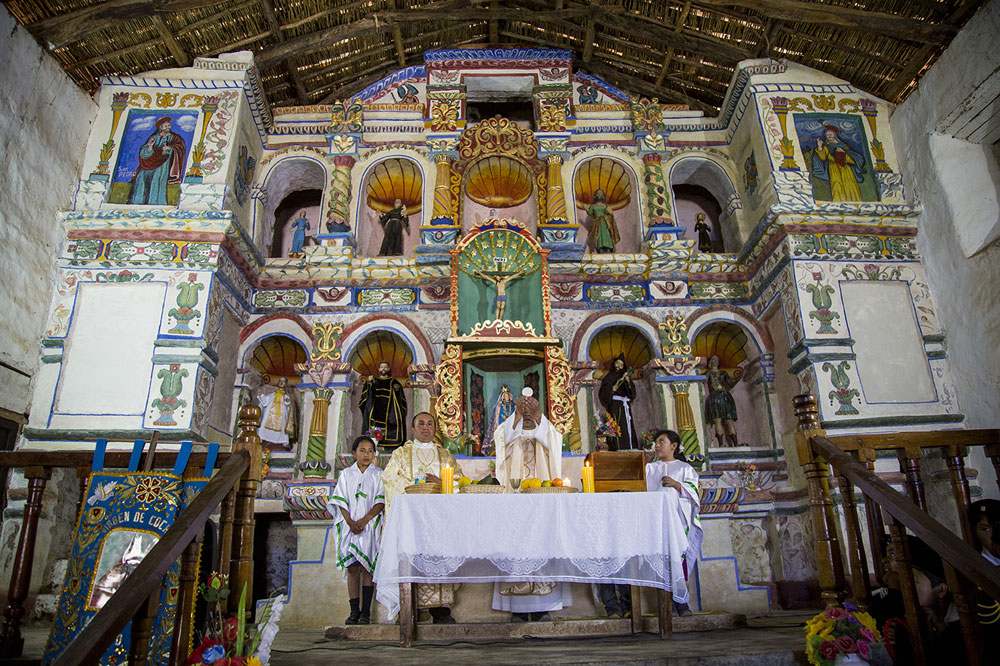 ministerio-de-cultura-restaura-estatuas-religiosas-del-santuario-de-carhuac