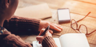 Según investigación escribir a lápiz y papel mejora el Aprendizaje