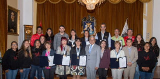 MPT reconoce a directivos del III campeonato sudamericano de Softbol