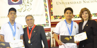 Premian a primeros puestos de ingresantes de UNT vía CEPUNT