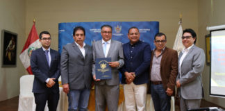 GRLL entrega reconocimiento a minera Santa Bárbara