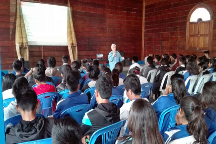 escolares-de-huanchaco-son-capacitados-en-talleres-de-plantas-medicinales