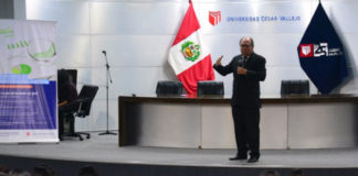 UCV presenta resultados de investigaciones a estudiantes universitarios