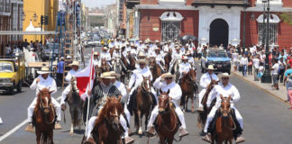Colorido pasacalle da inicio a las actividades por Independencia de Trujillo