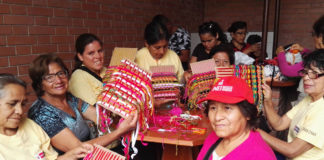 Pobladores y artesanos de Huanchaco participan de taller de telares