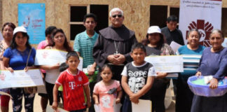 Arzobispado de Trujillo entrega módulos de vivienda a afectados por El Niño costero