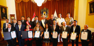 MPT entrega reconocimiento a directora de Cultura