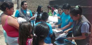 Voluntariado juvenil de la MPT dona útiles a niños de Alto Trujillo