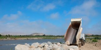 Con apoyo del GRLL mejoran drenes y tomas de captación en Virú