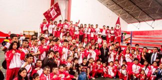 Perú se consagra bicampeón del III Campeonato Bolivariano de Kickboxing