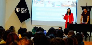 Productores de «No me digas solterona» conversan con estudiantes de UCV