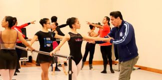 Director de Ballet Nacional dirige clase maestra en UPAO