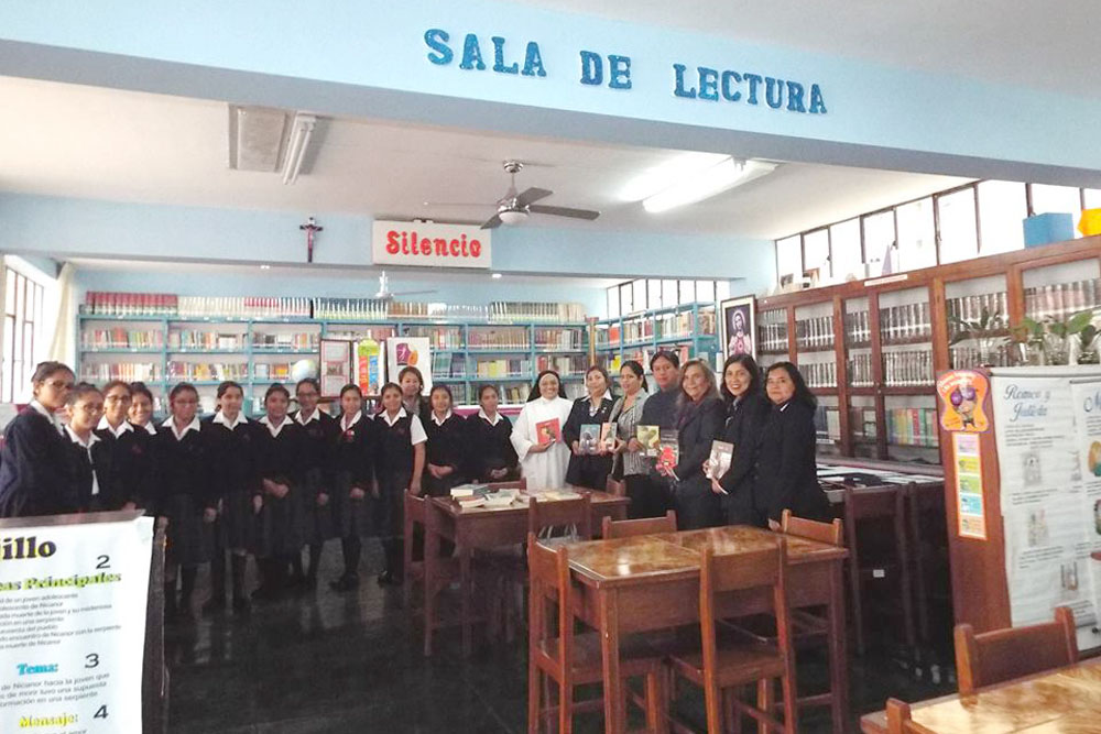 fondo-editorial-mpt-dona-libros-instituciones-educativas-trujillo