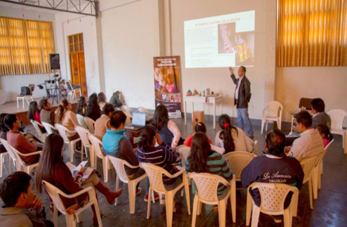 profesores-otuzco-participan-taller-sobre-patrimonio-cultural-inmaterial