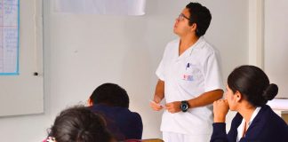 Futuros enfermeros de UCV se capacitan en el uso de etiquetas diagnósticas