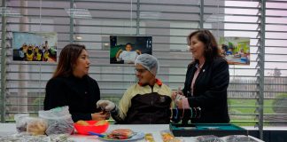 Minedu atiende a estudiantes con deficiencia auditiva y visual simultánea