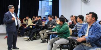 Estudiantes de UCV son capacitados en la administración de Red Vial
