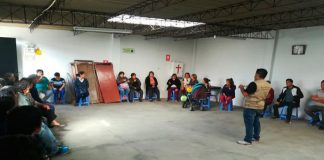 MPT capacita a comerciantes de mercado en manipulación de alimentos