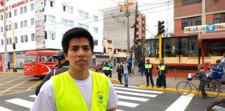 Estudiantes de UNT enseñan Educación Vial en Trujillo