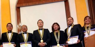 Médico trujillano de UNT juramenta como presidente de la Sociedad Peruana de Doctores