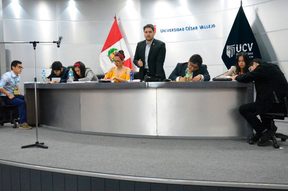 ucv-elegida-como-sede-2do-campeonato-nacional-debate-interuniversitario