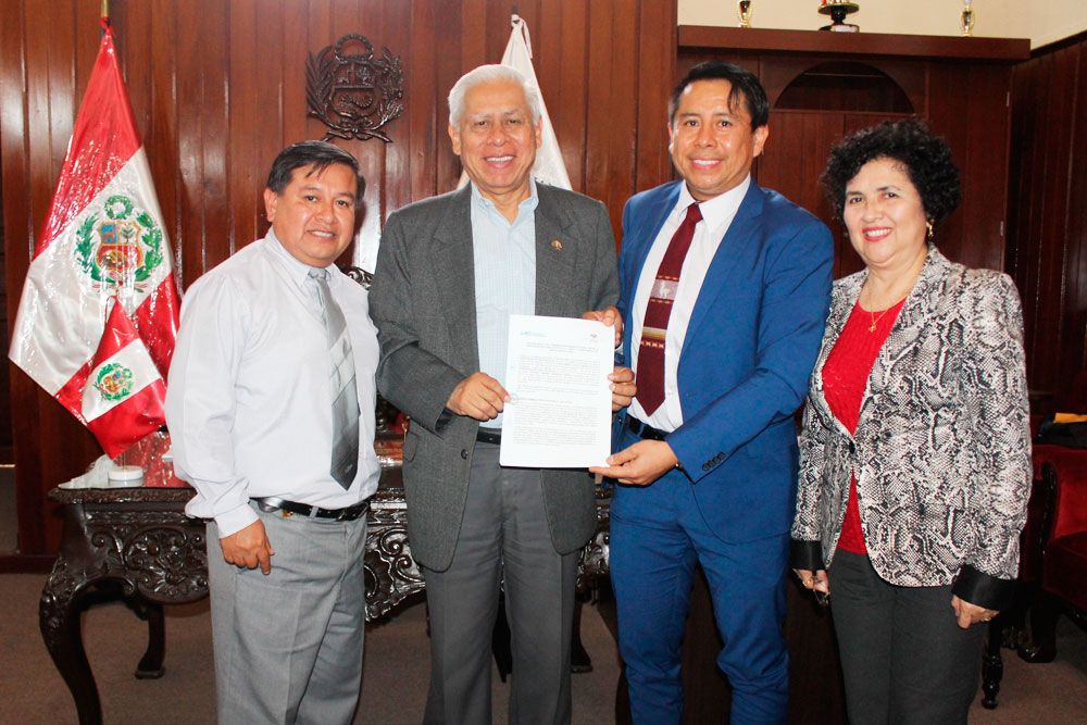 unt-universidad-antofagasta-firman-convenio-cooperacion-interinstitucional