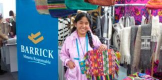 Artesanos de Santiago de Chuco se capacitan en estrategias para exportación