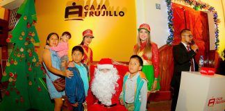 Caja Trujillo realiza el encendido de luces navideñas en la Plaza de Armas de Trujillo