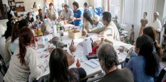 Dictan taller de conservación de cerámica arqueológica
