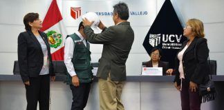 Futuros ingenieros de UCV reciben distintivos en tradicional ceremonia
