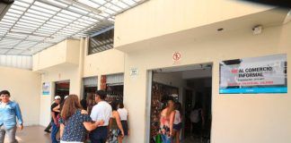 Comerciantes de Trujillo se unen y colocan avisos de ‘No al comercio informal’