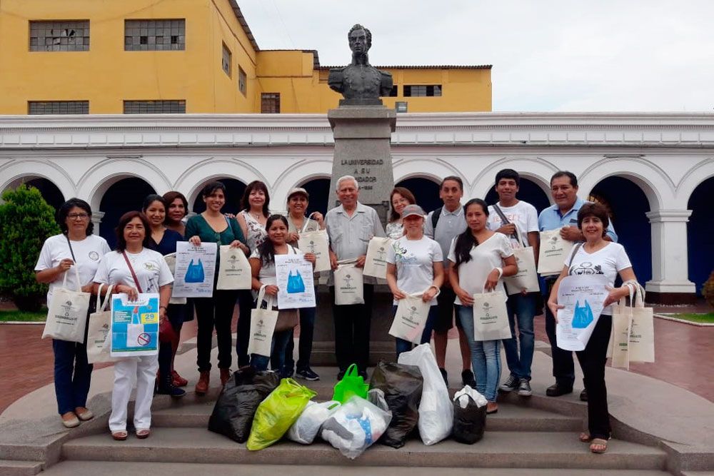 unt-lanza-campana-ambiental-desembolsate