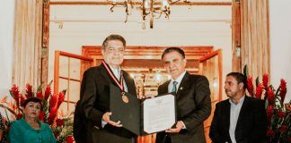 GRLL distingue a notable escritor nicaragüense Sergio Ramírez